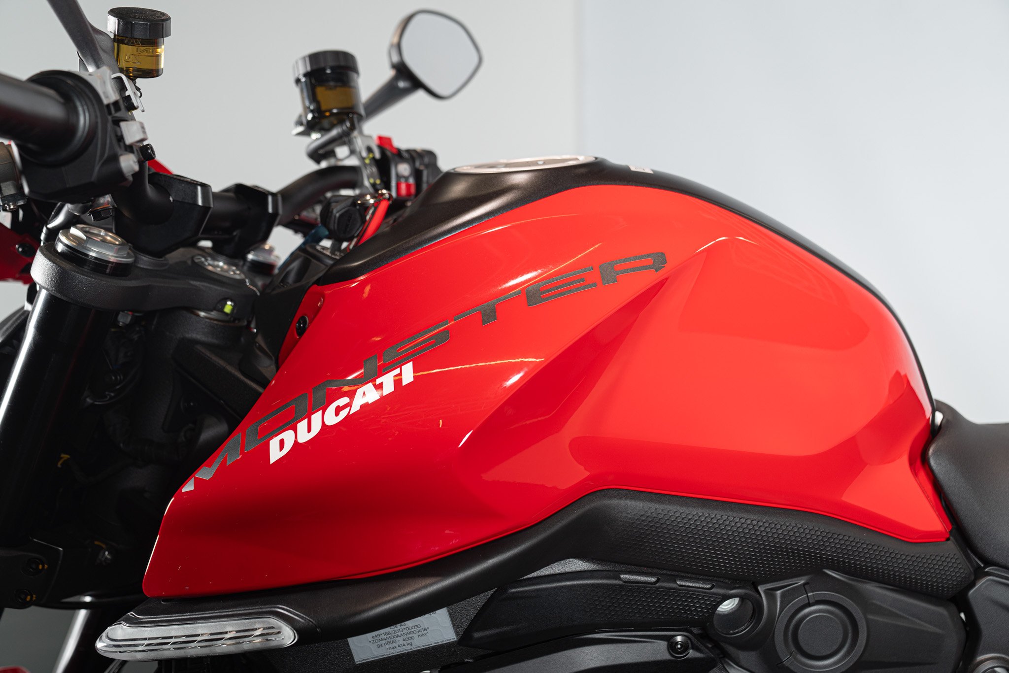 Ducati MONSTER 