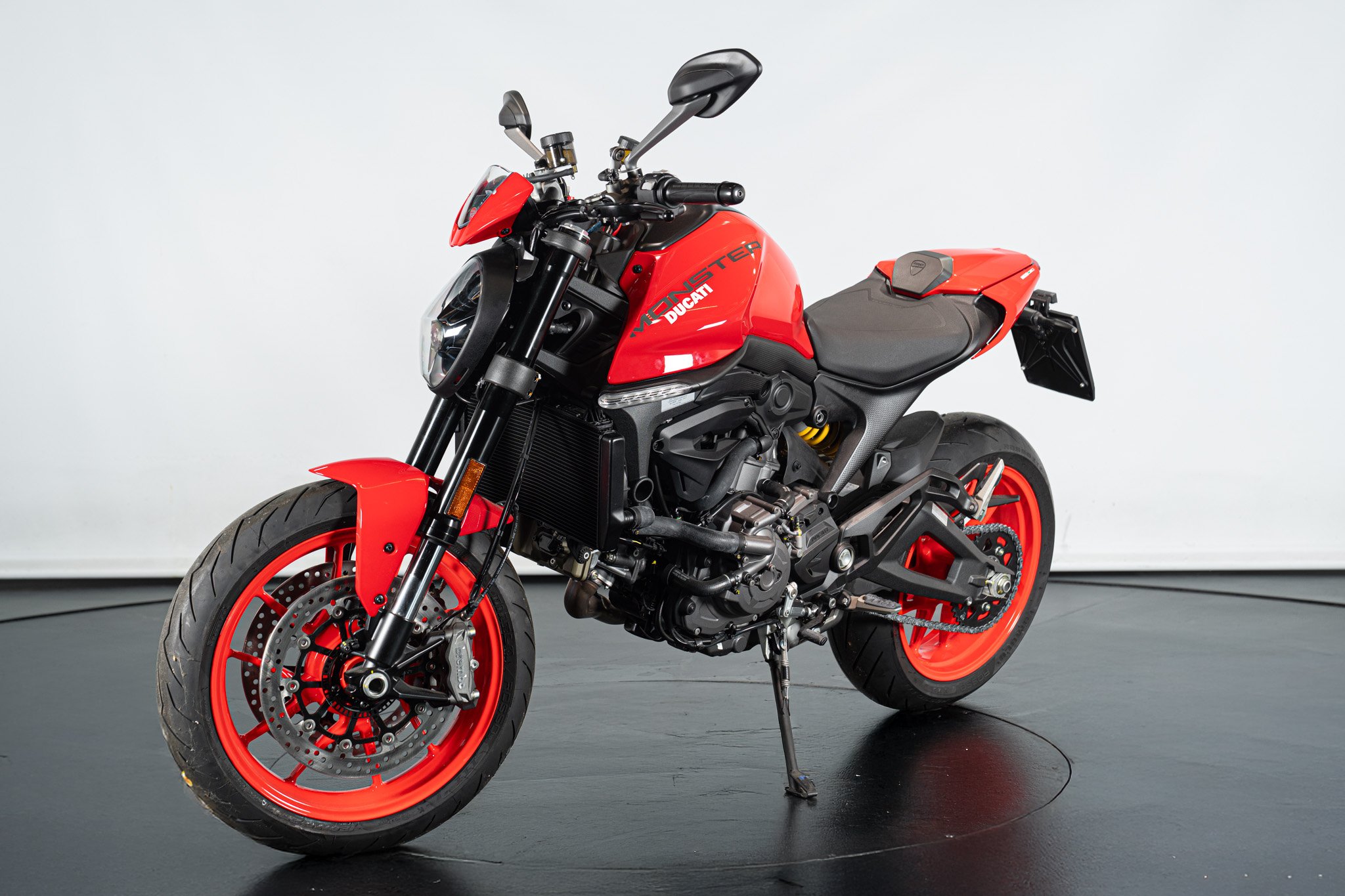 Ducati MONSTER 