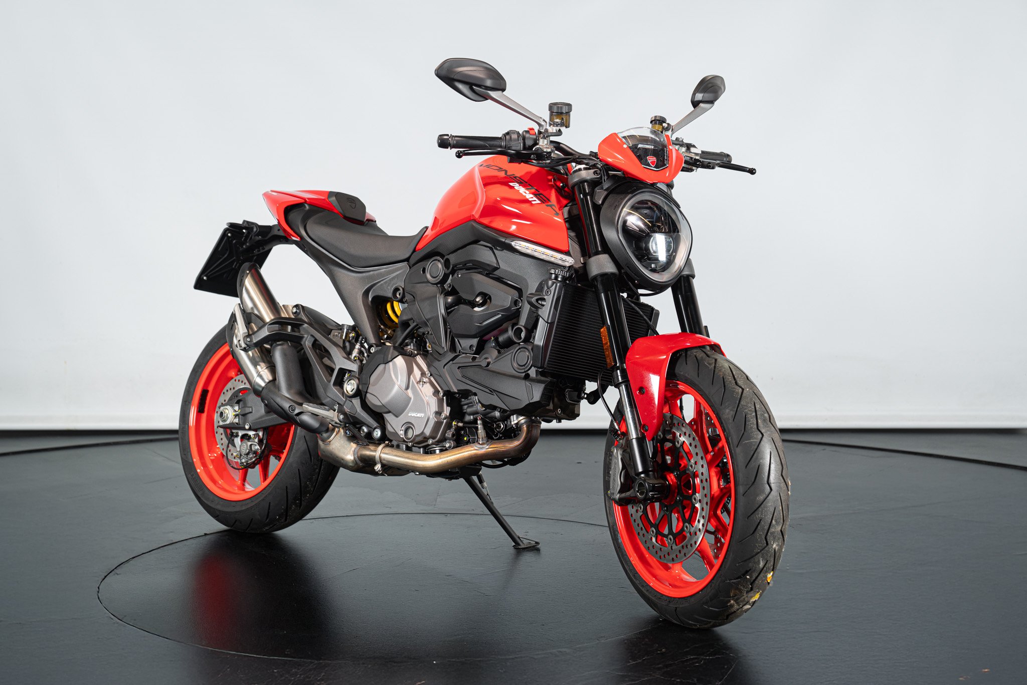 Ducati MONSTER 