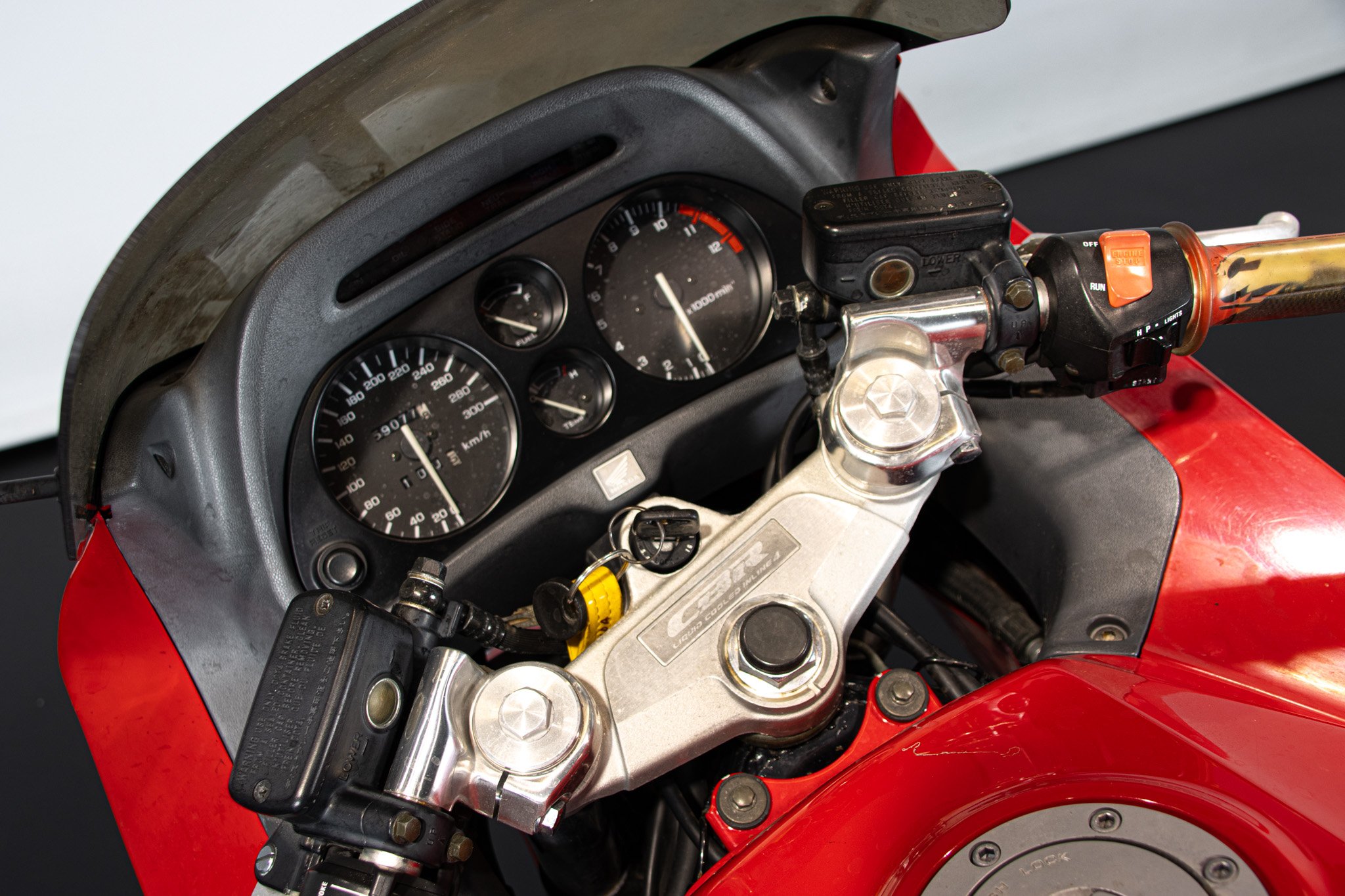 Honda CBR 1000 F 