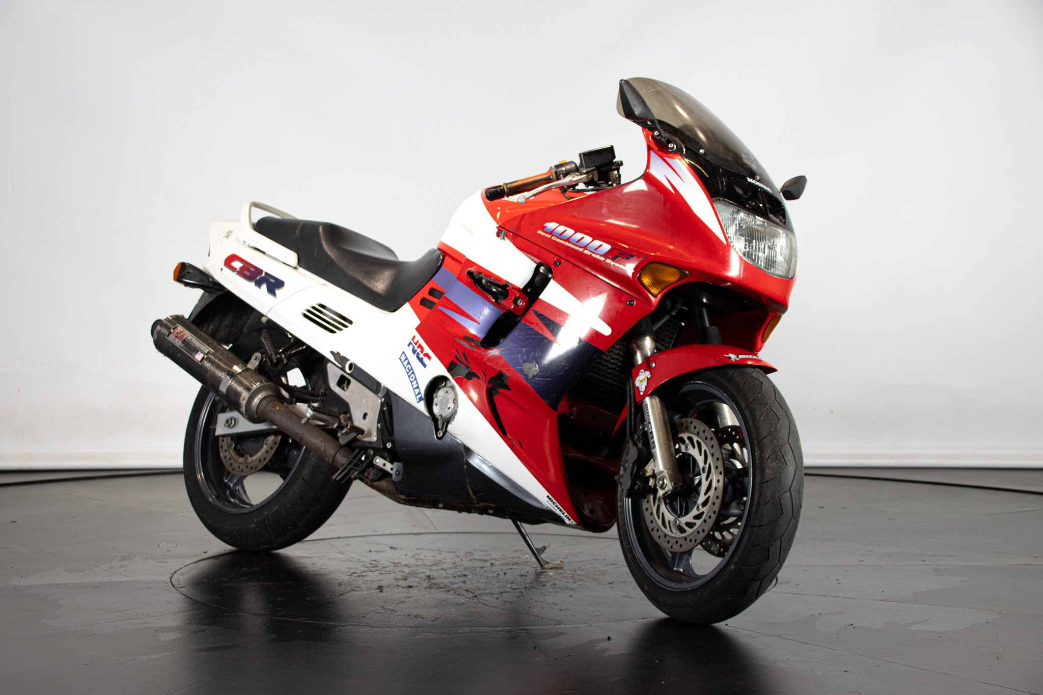 Honda CBR 1000 F 
