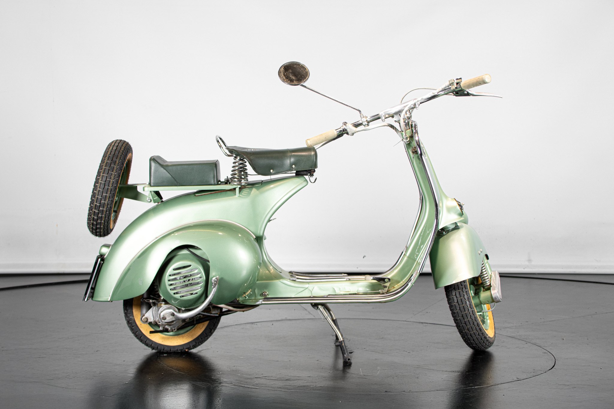 Piaggio PIAGGIO VESPA V31T \"FARO BASSO\" 