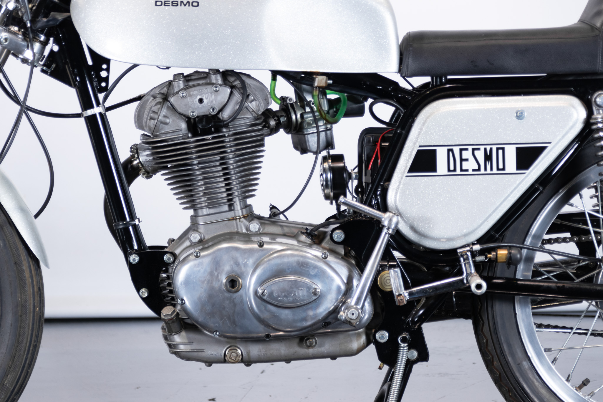 Ducati 350 Desmo 