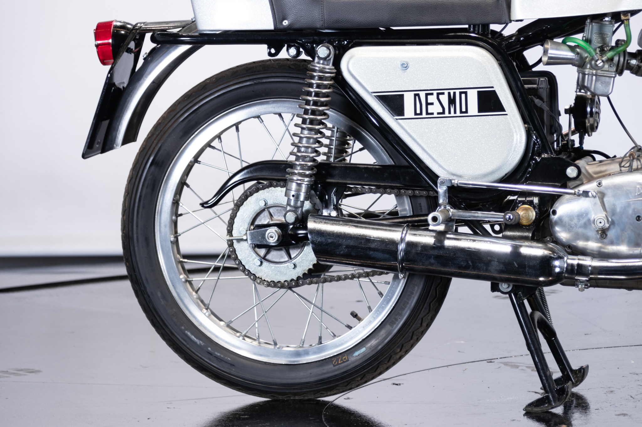 Ducati 350 Desmo 