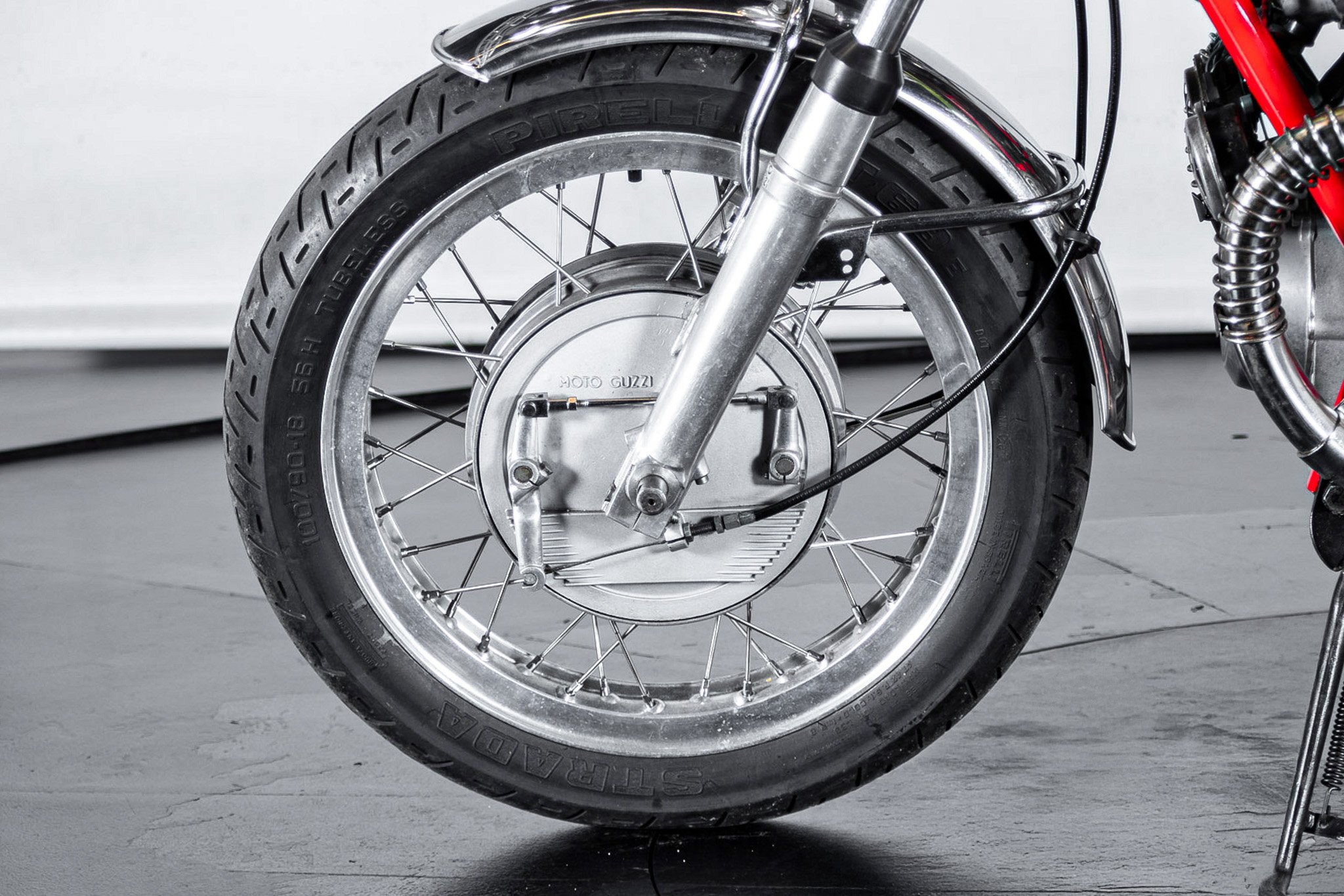 Moto Guzzi V7 SPORT \"Telaio Rosso\" 