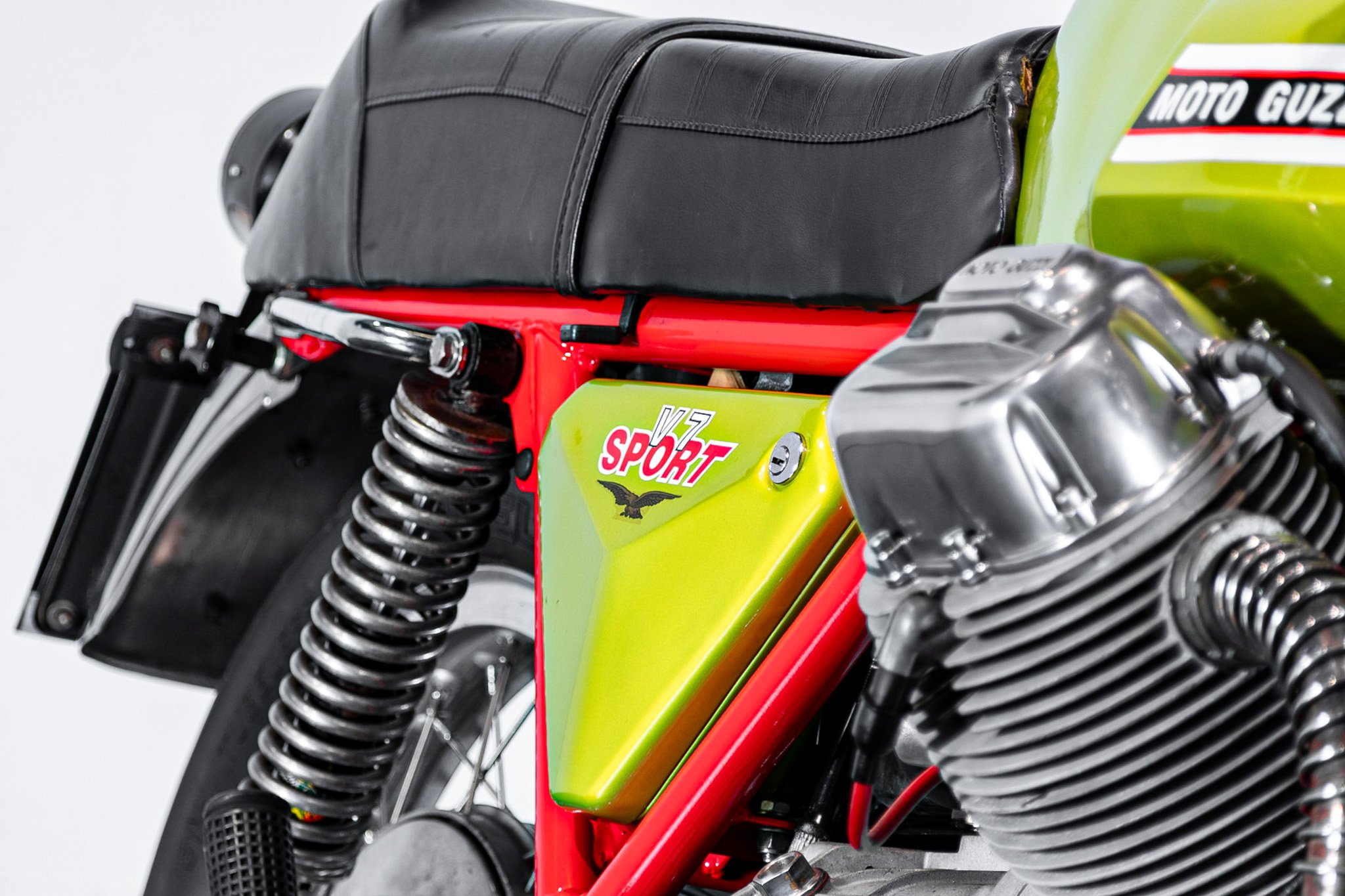 Moto Guzzi V7 SPORT \"Telaio Rosso\" 