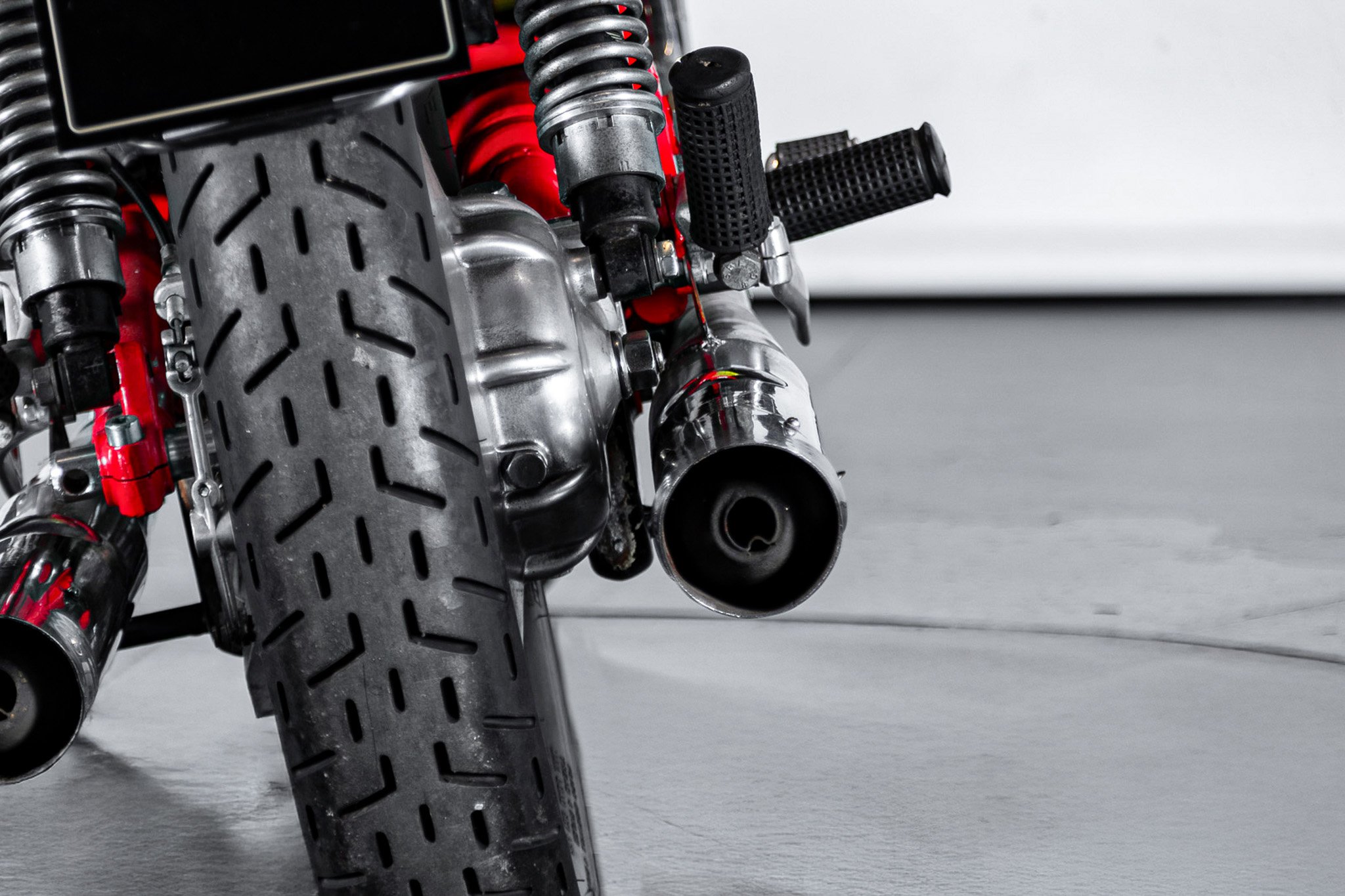 Moto Guzzi V7 SPORT \"Telaio Rosso\" 