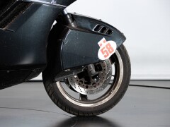 BMW K1 
