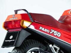 Ducati PASO 750 