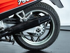 Ducati PASO 750 