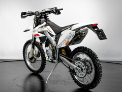 HM HM CRE 50 SIX Competition 
