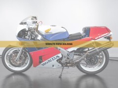 Honda VFR750- “RC 30” 