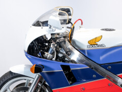 Honda VFR750- “RC 30” 