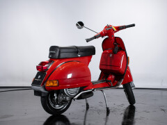 Piaggio Vespa P 200 E 