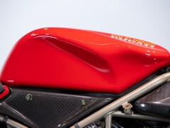Ducati 955 by FERRACCI 