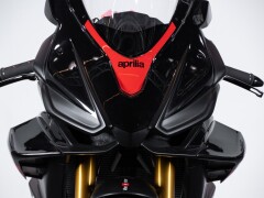 Aprilia RSV4 FACTORY WORKS 