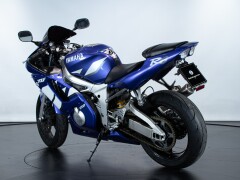 Yamaha R6 