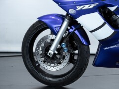 Yamaha R6 